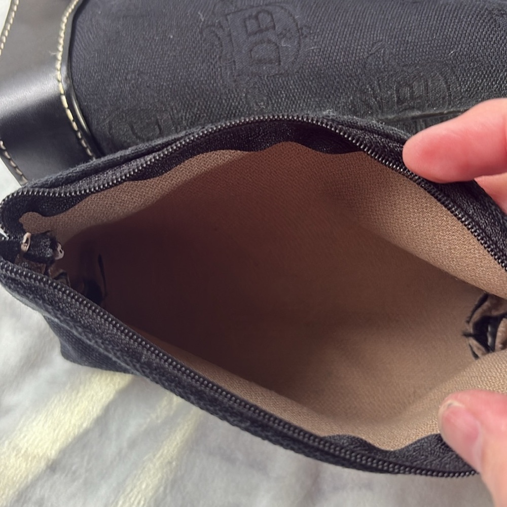 Dooney & Bourke Tote Bag - Picture 8 of 12